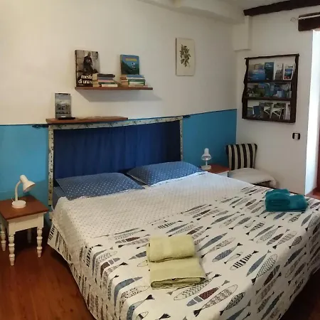 Bilocale Con Terrazzo Maggiore Apartament